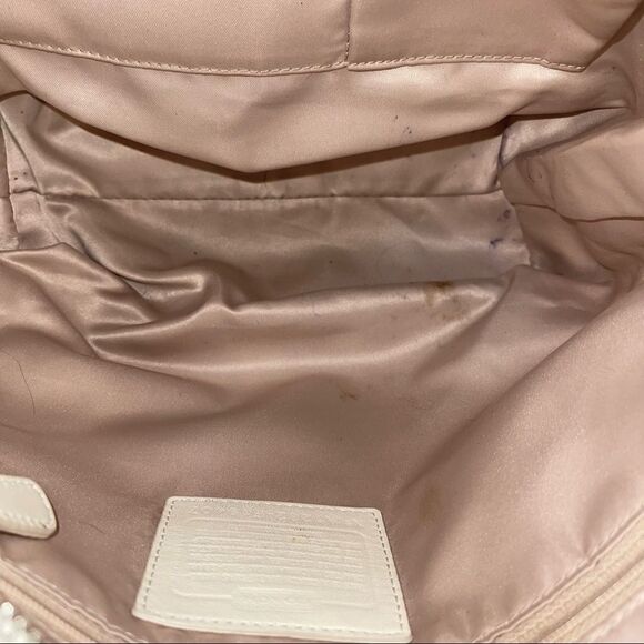 COACH Off White Large Leather Crossbody or Shoulder Bag Perforated C’s - Picture 5 of 6